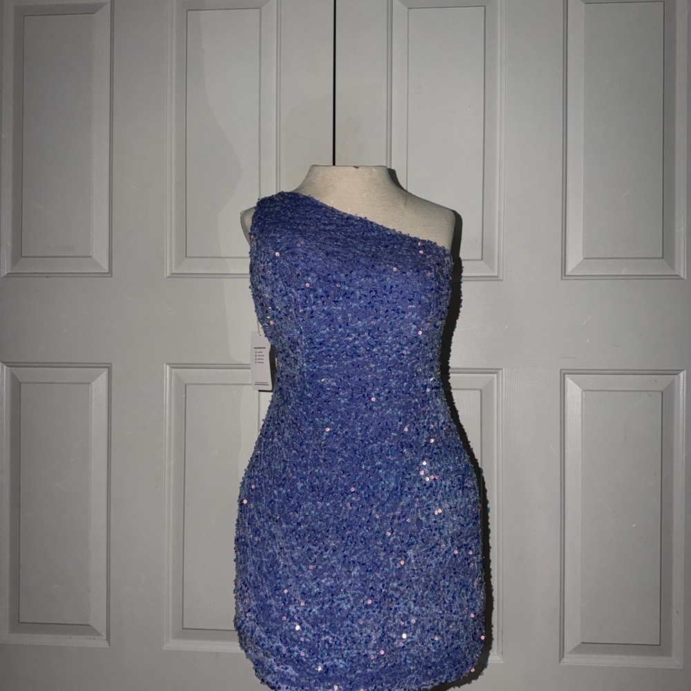 Elegant purple One-Shoulder Dress